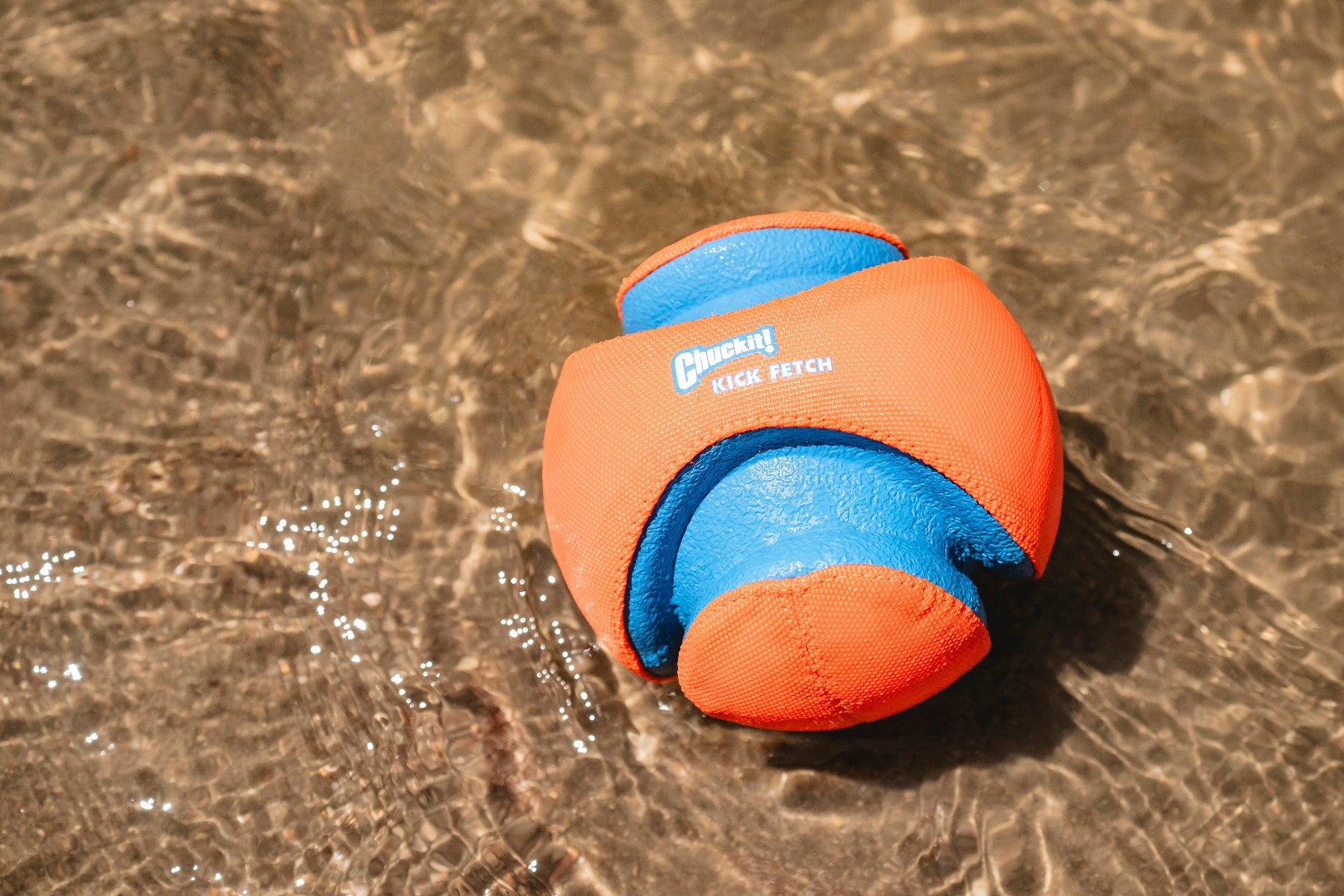 Chuckit! Kick Fetch Dog Toy - Image 4
